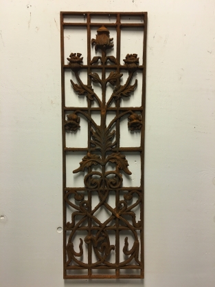 Cast iron wall ornament floral design, very nice!!!